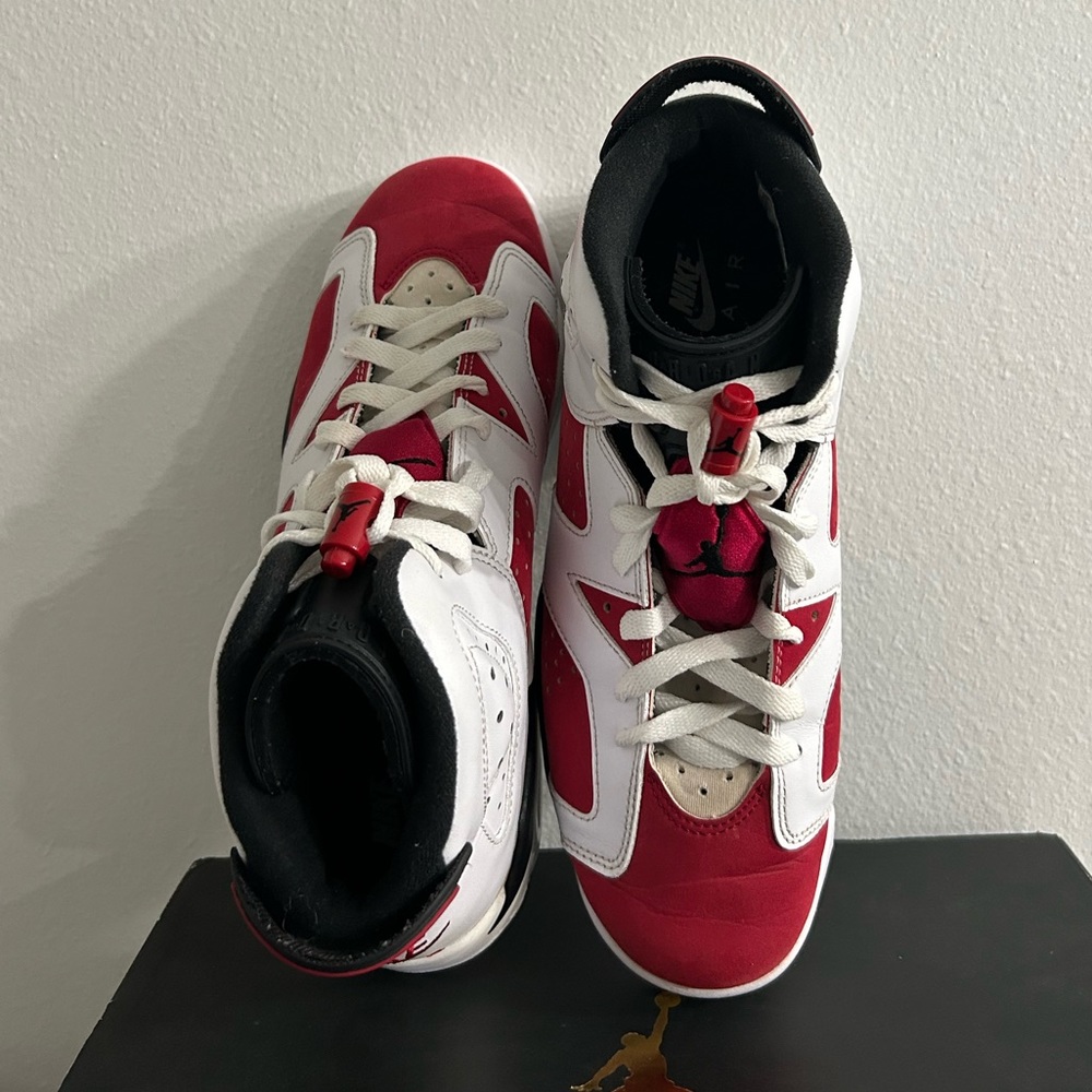 Jordan 6s in pristine condition. Size 7